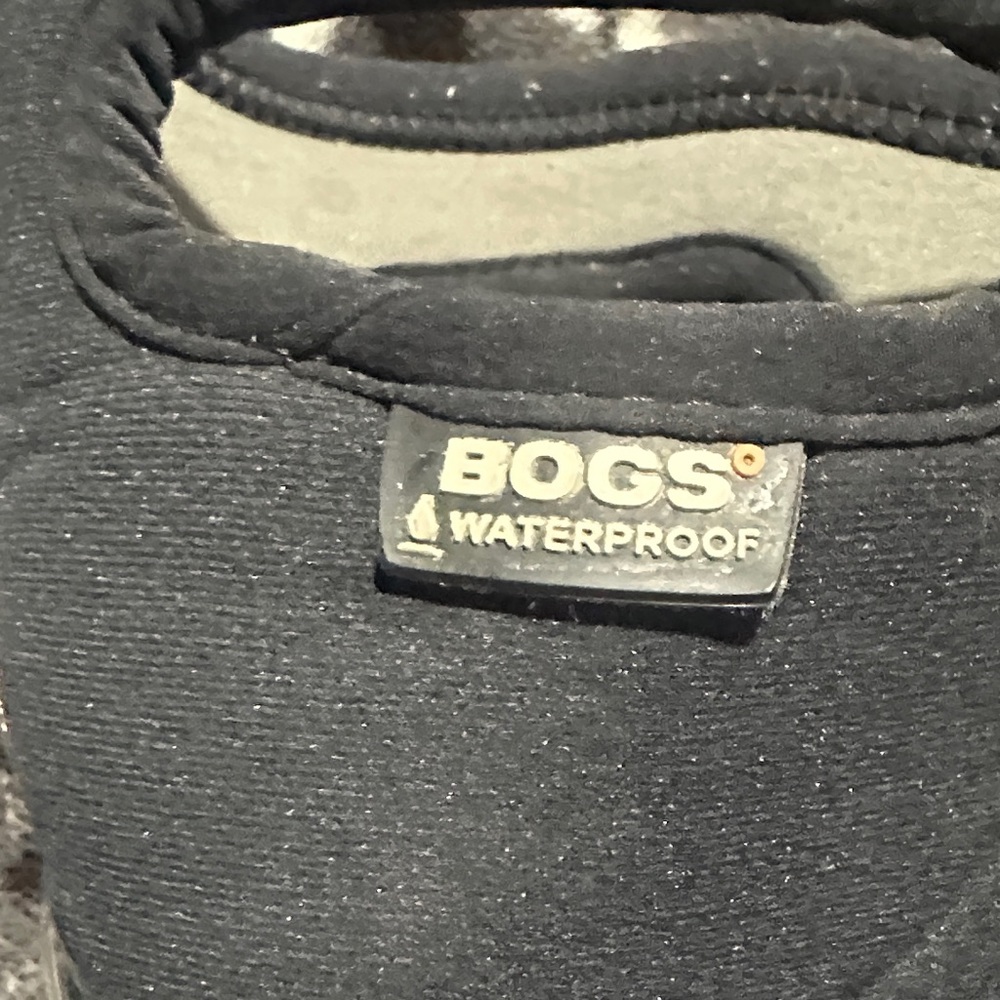 Bogs Black Neoprene Winter Boots - Picture 2 of 11